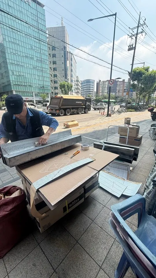 아파트 다용도실 전열교환기 이전 현장 사진