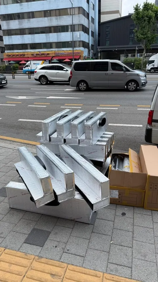 아파트 베란다 전열교환기 이전 현장 사진